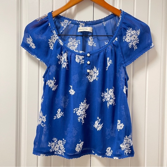 Abercrombie Blue Floral Blouse - XL Youth - Picture 2 of 9